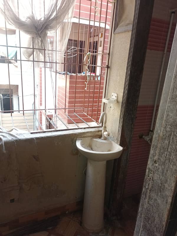 2 room flat portion for rent 31G near Indus hospital crossing korangi 1