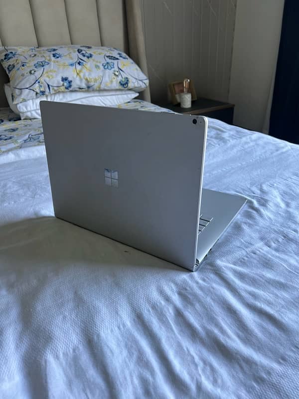 Surface Book 2 0