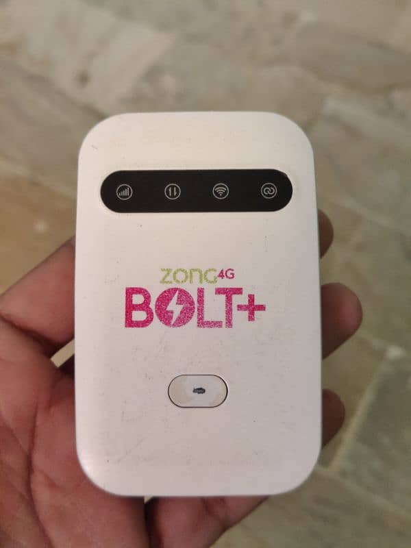 zong 4 bolt +  WiFi device condition 10 by 10 3