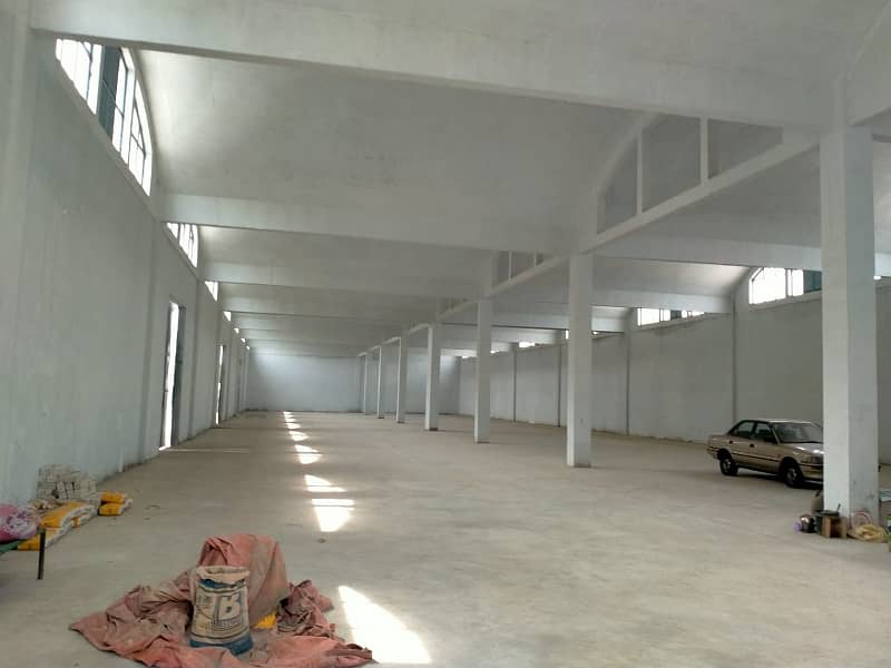 I-9 WAREHOUSE 14000 SQ FEET GOOD HEIGHT BEST LOCATION NEAR TO DRY PORT SEPARATE GATE FOR IN & OUT PARKING SPACE FOR LONG VEHICLES 6