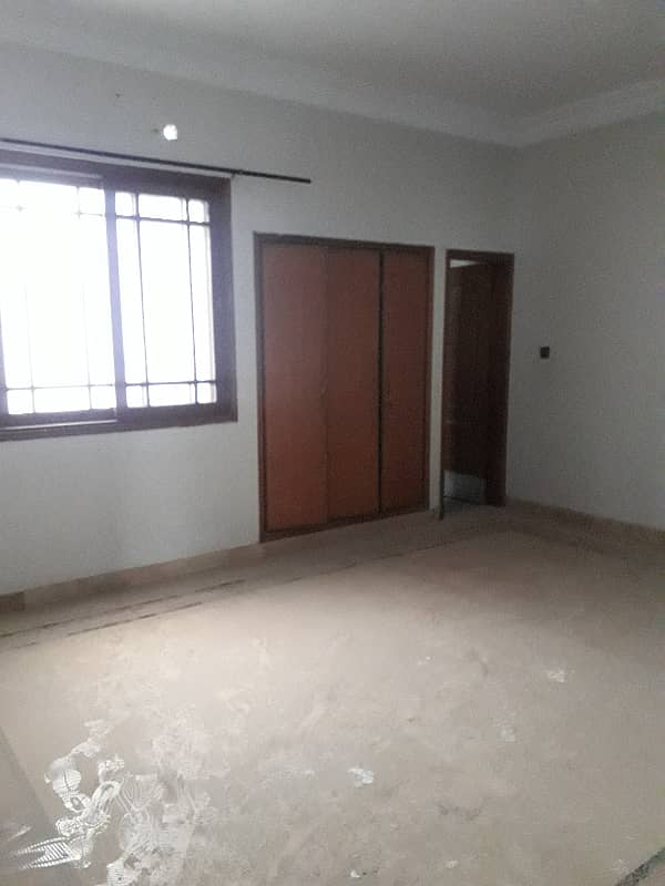 three bed dd first floor portion with roof for rent in johar 3