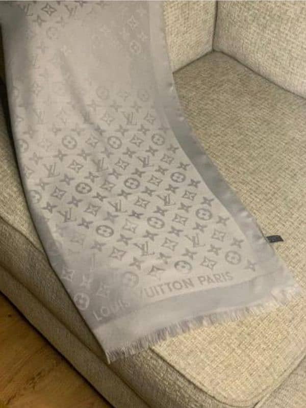 Original Louis Vuitton Shawl 1