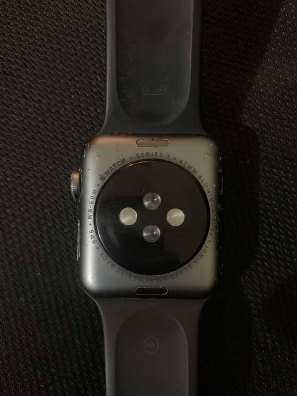 Apple Watch Series 3 42mm 4