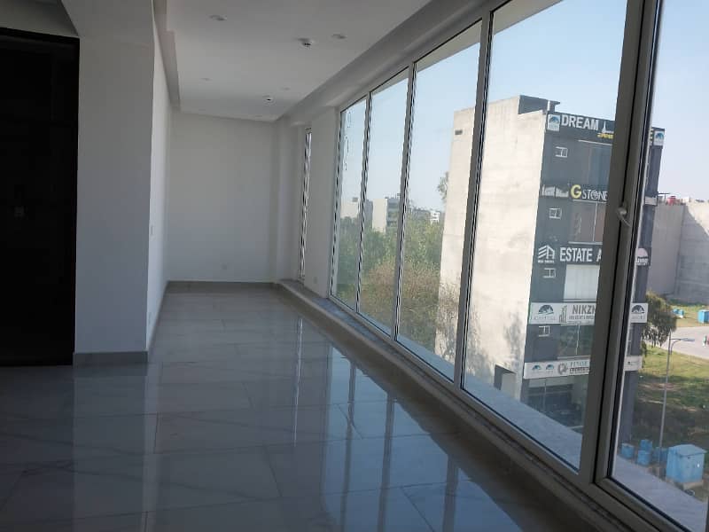 COMMERCIAL BUILDING FOR MULTINATIONAL COMPANIES PHASE 8 BROADWAY DHA LAHORE 0