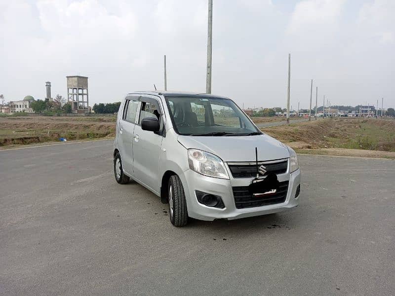 Suzuki Wagon R 2018 12