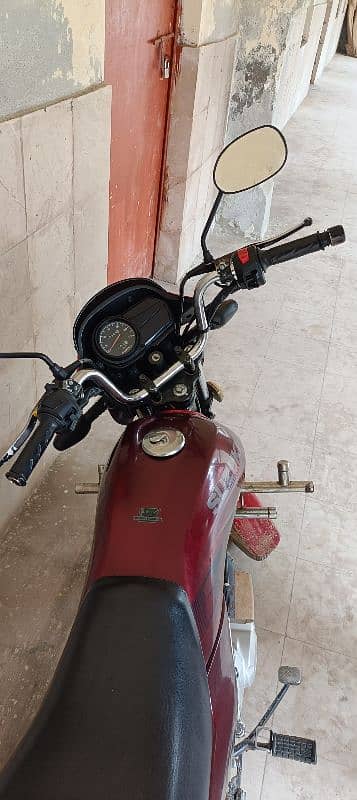 Suzuki GDS110 3