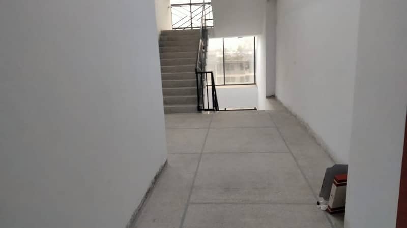 Premium 1500 Square Feet Office Is Available For Rent In Blue Area 5