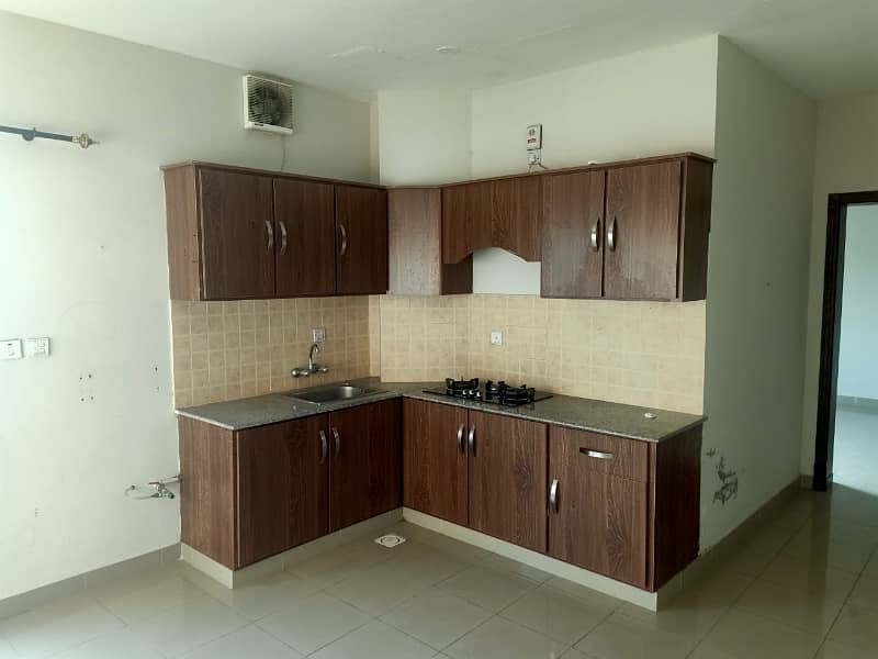 1 Bed Apartment Available For Rent 2