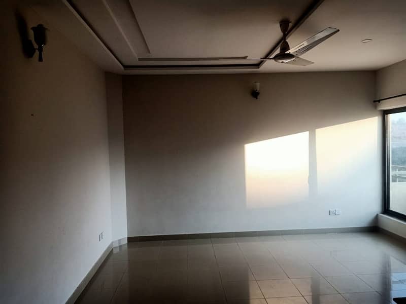 1 Bed Apartment Available For Rent 3