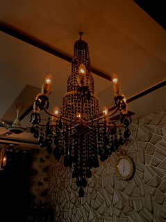 Chandelier's