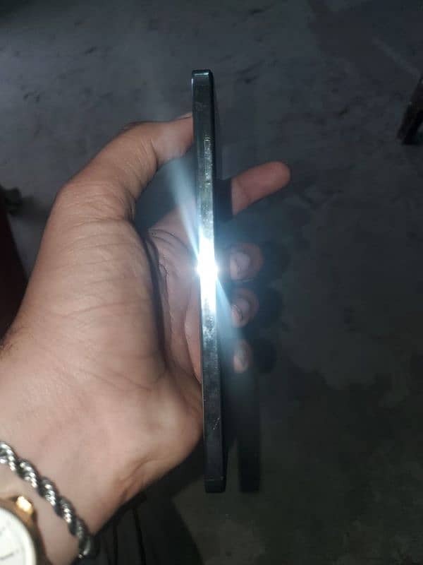 tecno camon 20   8/256       urgent sale 5