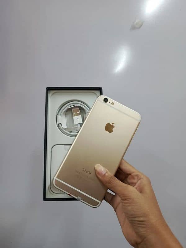 iphone 6 puls 128 gp my Whatsapp number 03411594804 1