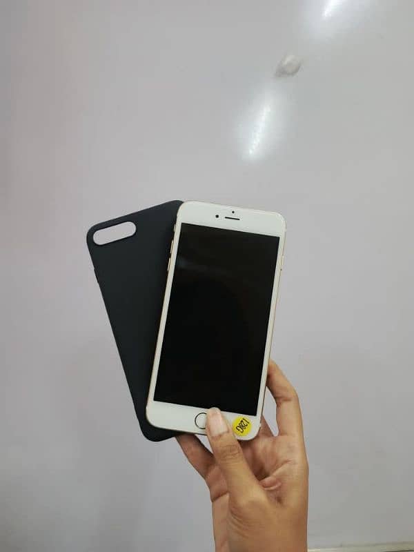 iphone 6 puls 128 gp my Whatsapp number 03411594804 2