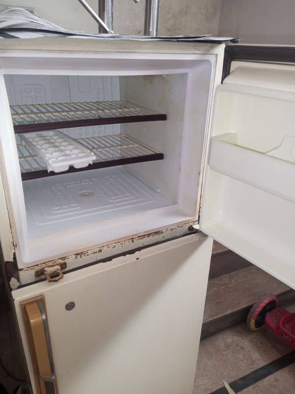 Dawlance fridge for sale 1