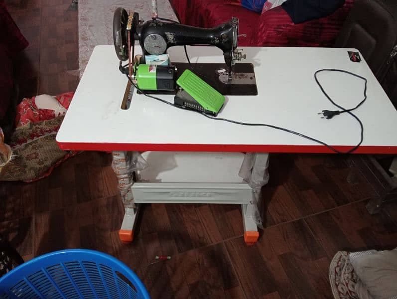 table and motor for sale 4