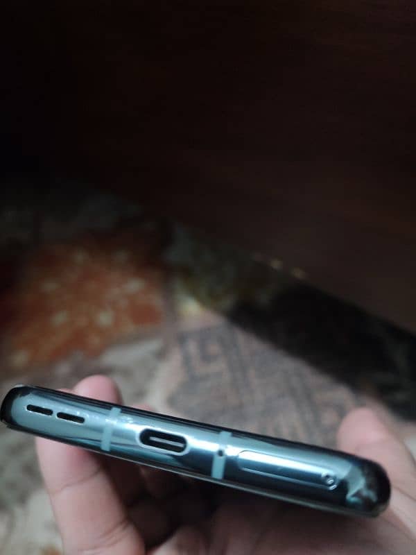 Selling Oneplus 9 pro in Excellent Condition 1