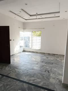 5 MARLA LOWER PORTION AVAILABLE FOR RENT IN DHA RAHBER 11