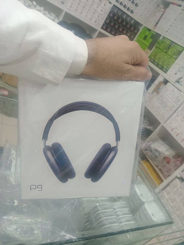 Best quality headphones, Bluetooth, 4 hours backup, phone call 0