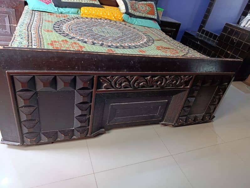 furniture for sale . 35000 without metris 0