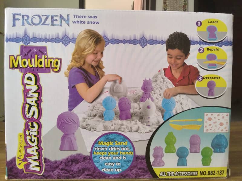 Connect 4 and moulding magic sand 1