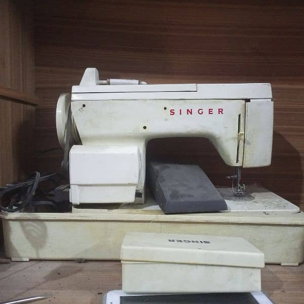 singer sewing machine 0