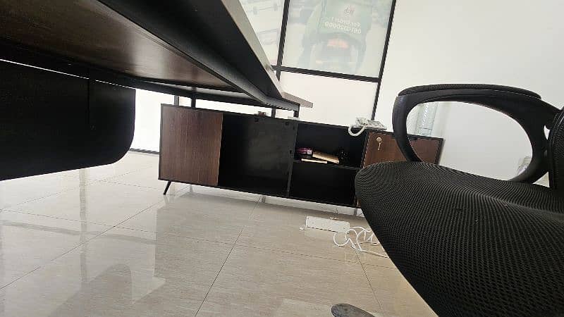 office table and chair 9