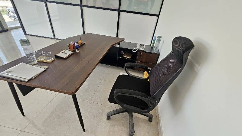 office table and chair 10