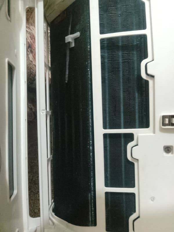 Hair Ac 1.5 ton non inverter ha 4