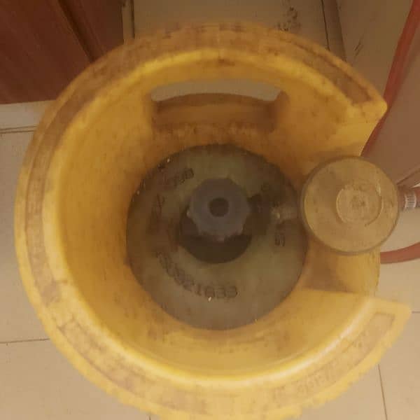 Gas cylinder for sale urgent 3