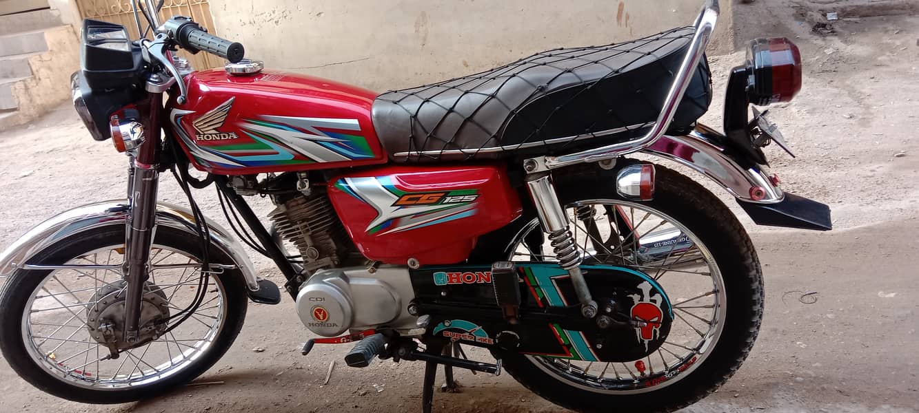 Honda CG 125 2023 Karachi nmbr 1