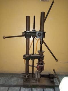 moldring machine