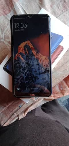 Redmi 8 4 64 with only box