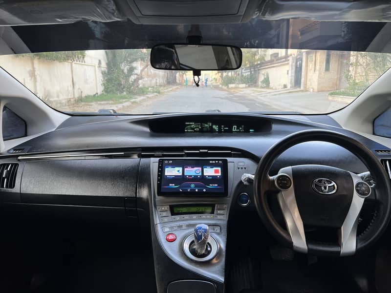 Toyota Prius 2012 9