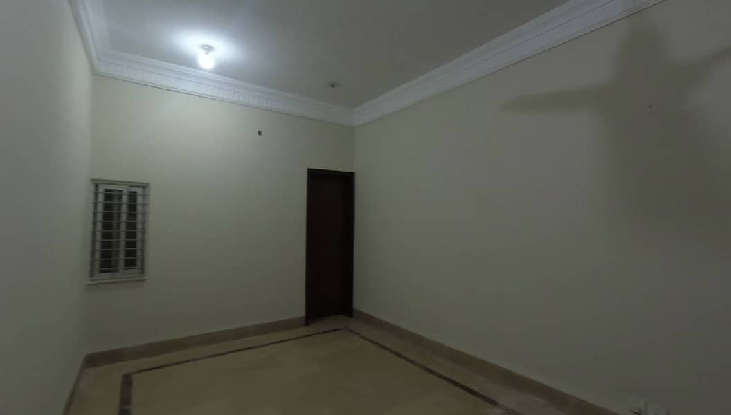 Gulberg Prime Location 1 Kanal House For Rent 28