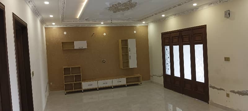 Khayaban-E Amin 10 Marla House For Sale 15