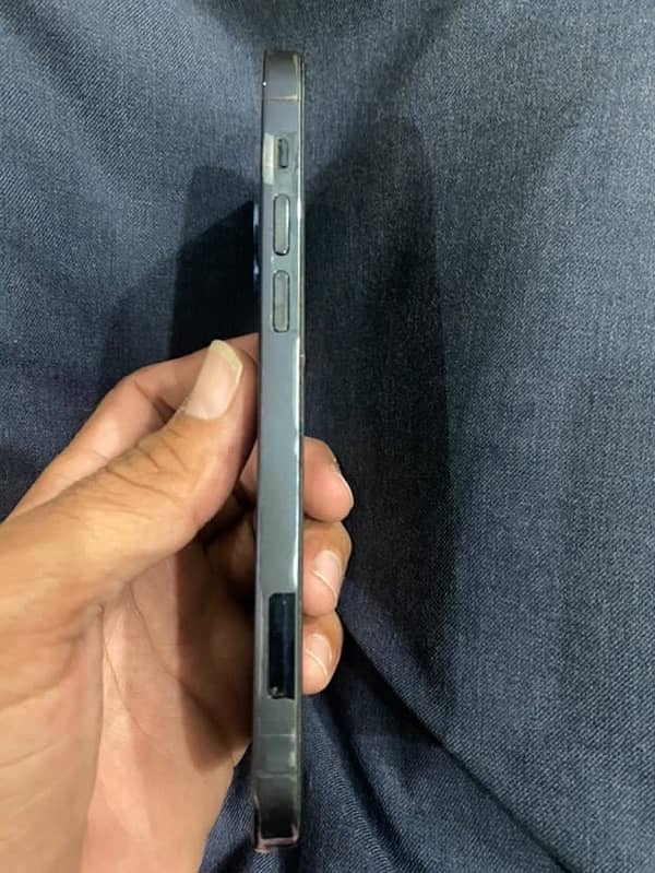 iPhone 12 Pro  128gb with box non pta 4