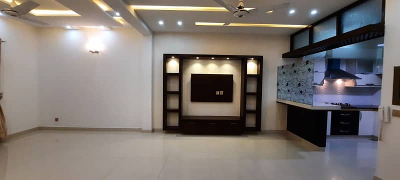 5 MARLA BEAUTIFUL HOUSE FOR SALE IN ALI BLOCK SECTOR B BAHRIA TOWN LAHORE 15