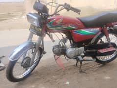 Honda cd 70 16/17 bohat pyari bike ha first owner bike biometric ok