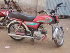 Honda cd 70 16/17 bohat pyari bike ha first owner bike biometric ok