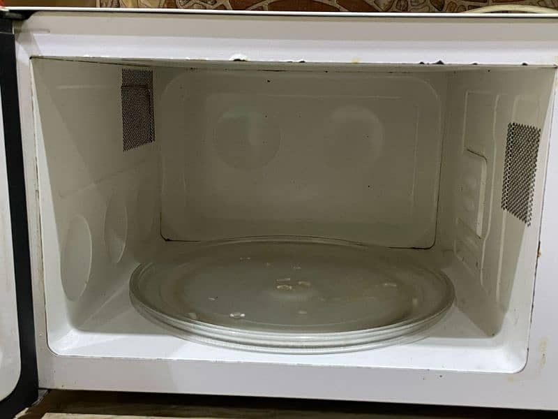 Dawlance microwave 1