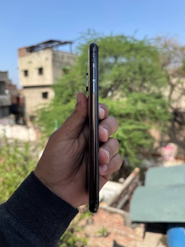 iPhone XS Max PTA 3