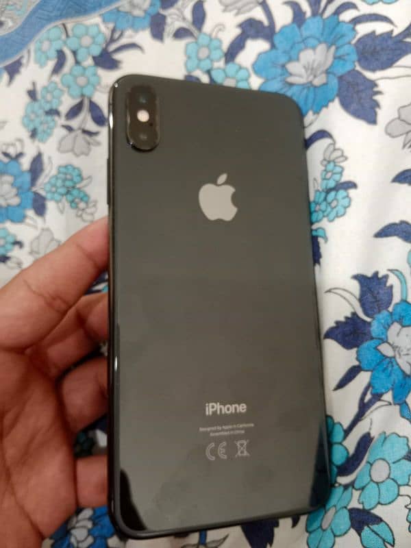 Iphone Xs Max black color - 256GB 6