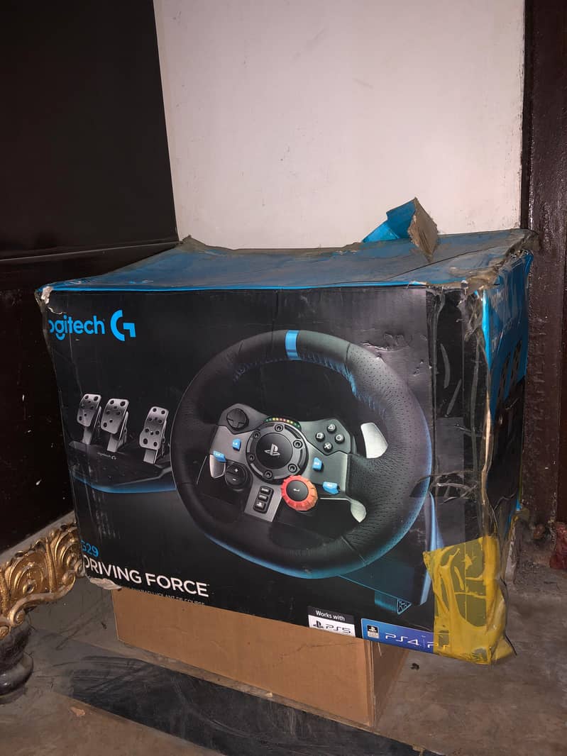 LOGITECH G29 STEERING WHEEL 4