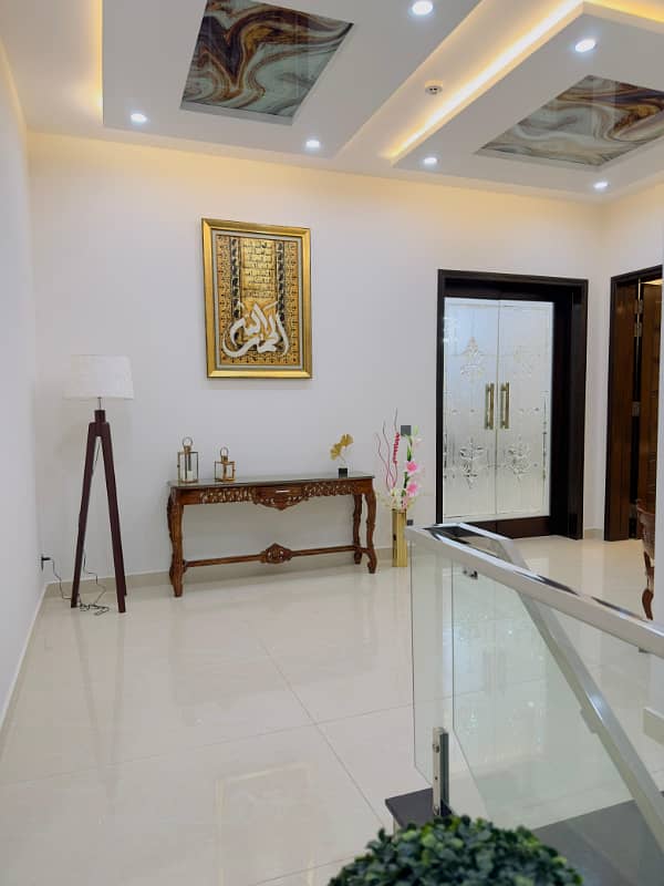 Brand New Luxury 1 Kanal Upper Portion for Rent in DHA Phase 4, Lahore 2