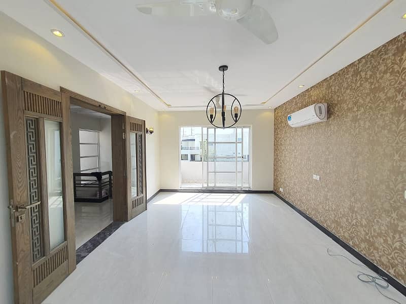 Modern 1 Kanal House For Rent In DHA Phase 6, Lahore 11