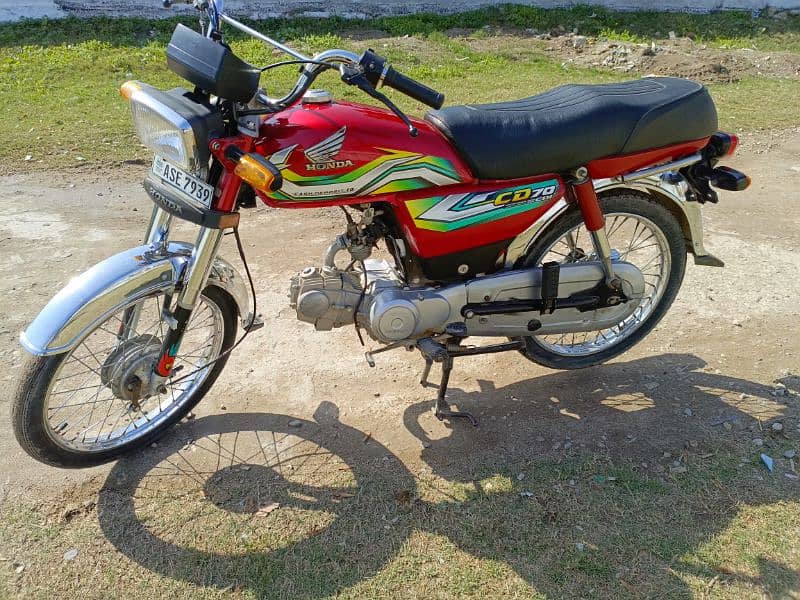 Honda 70 2023 model//03416400/917 2