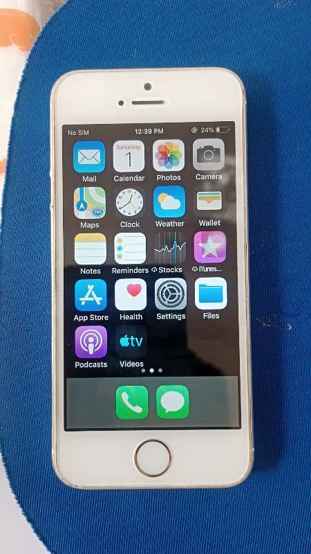 Iphone 5s  16GB 0