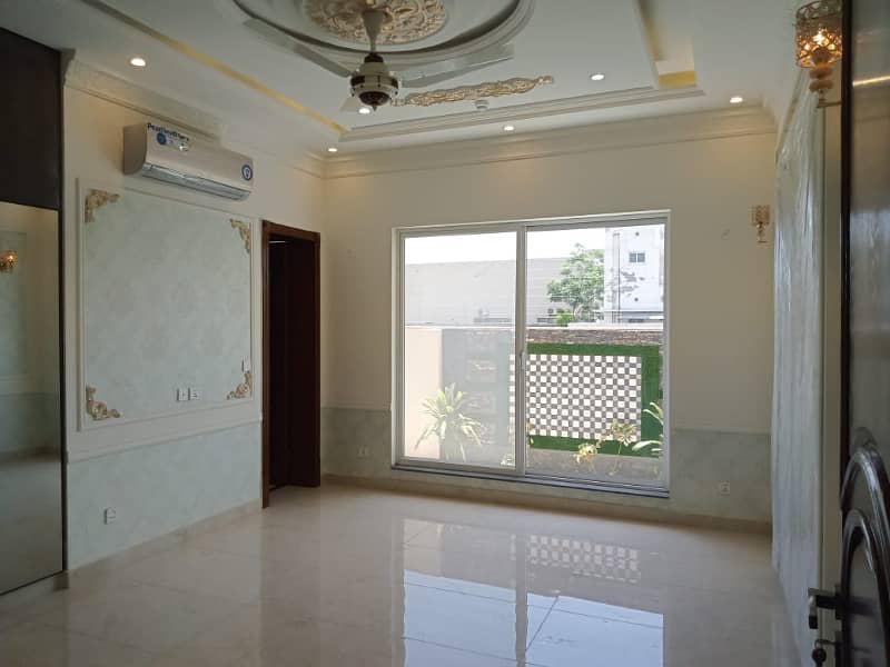 1 Kanal Modern House For Sale In DHA Phase 7 Lahore 9