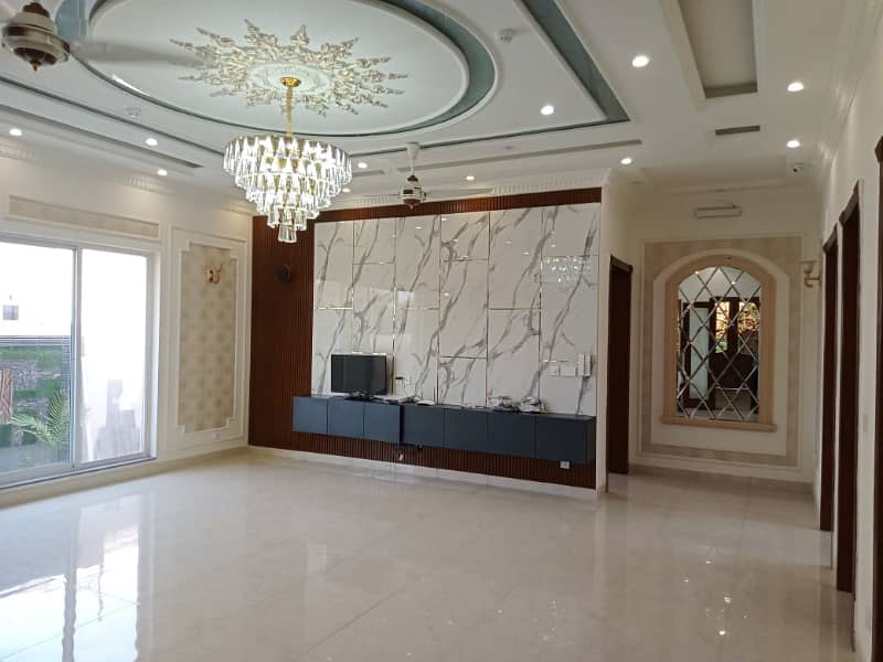 1 Kanal Modern House For Sale In DHA Phase 7 Lahore 18