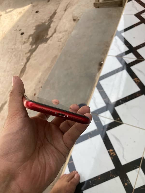 iPhone XR non pta 64 go 4